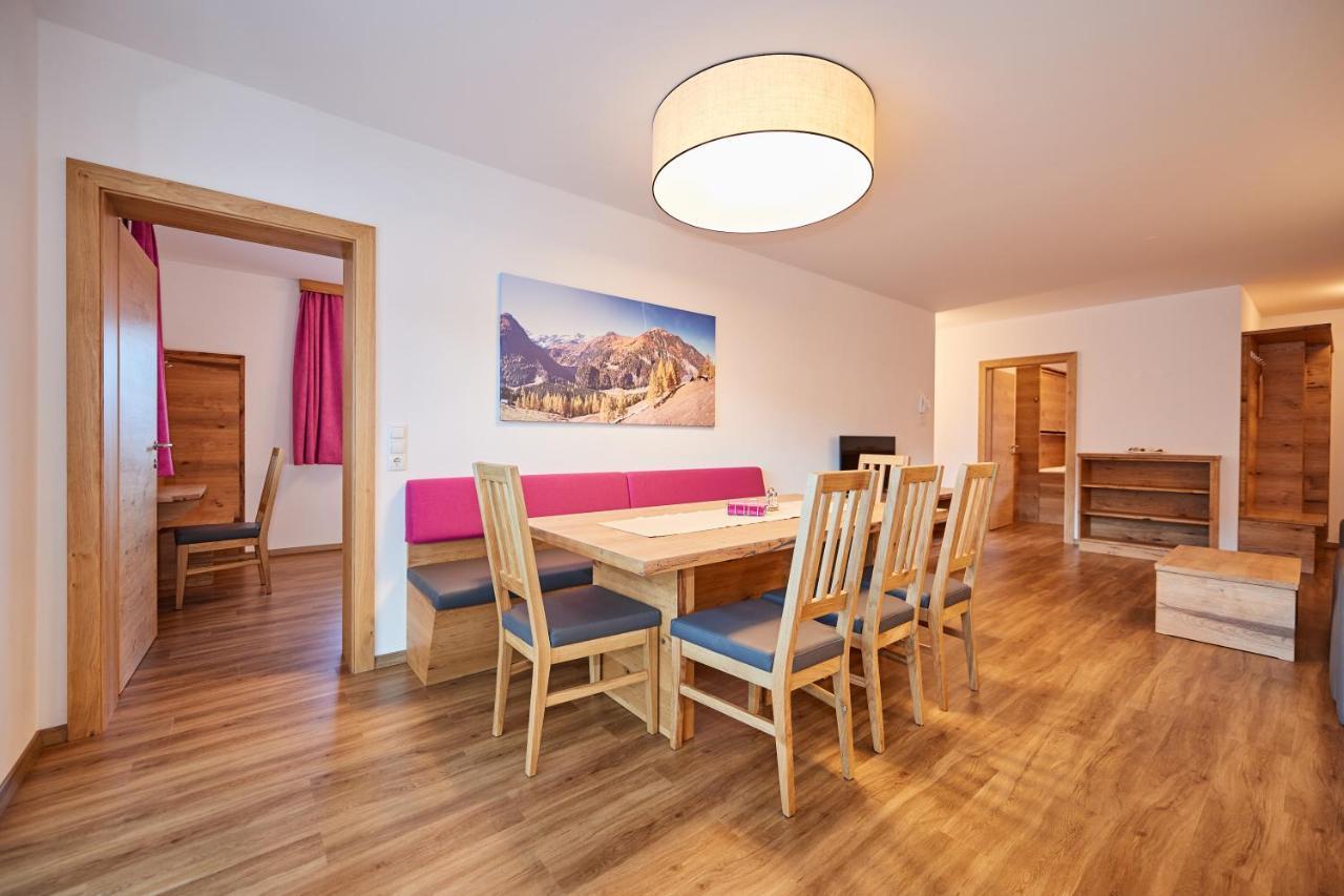 Bergfink apartments Flachau Buitenkant foto
