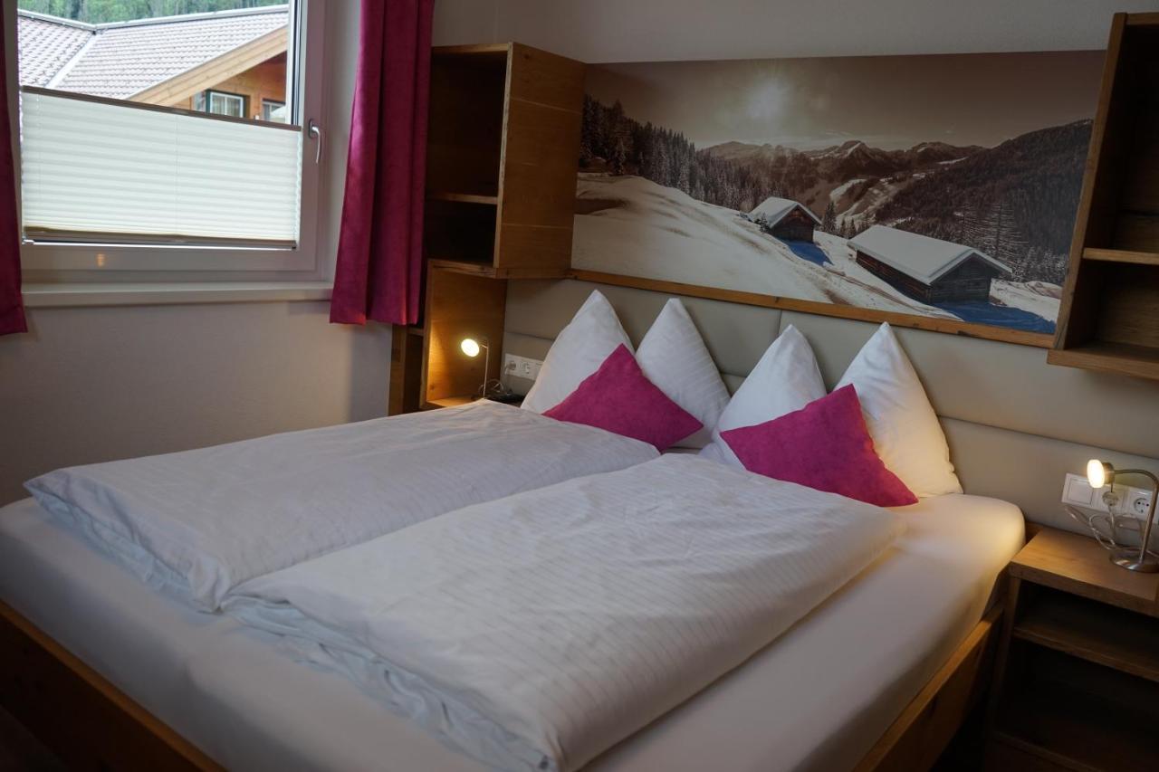 Bergfink apartments Flachau Buitenkant foto